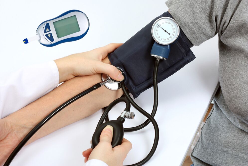 Blood pressure measurement for hypertension. 